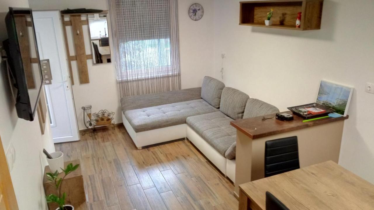 Golden Apartman Orosháza Eksteriør billede